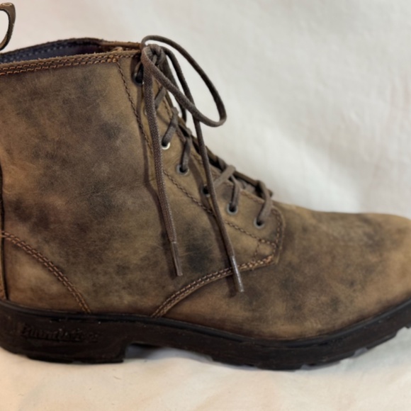 Blundstone lace up boots - Picture 7 of 8